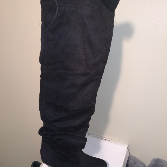 Thigh high faux suede heels - Picture 3 of 5